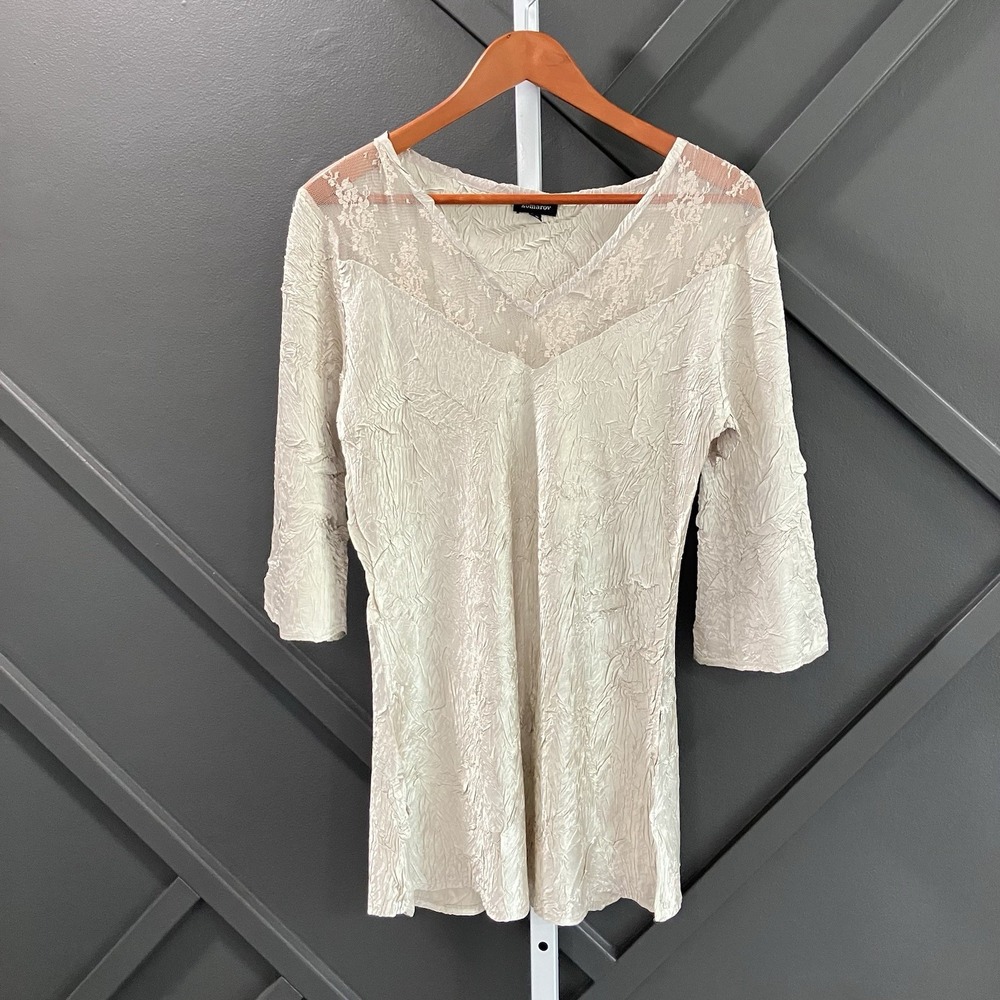 Komarov Top Womens Size S Ivory Crinkle Lace Yoke 3/4 Sleeve Textured Tunic